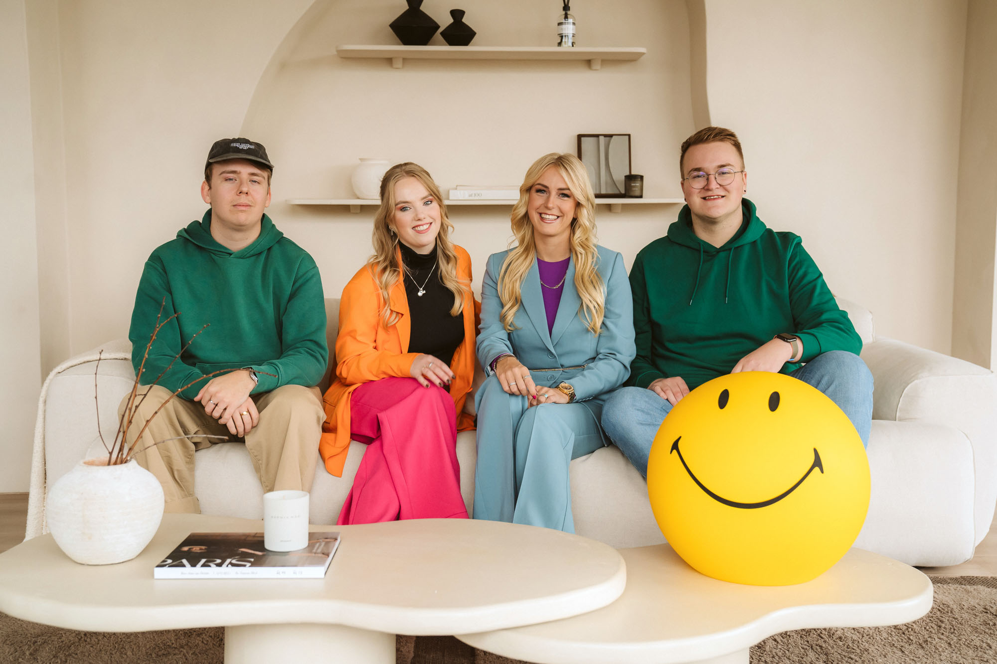 Team Modern Visuals, een ervaren team met fotografen, content creators, webdesigners en grafisch vormgevers.